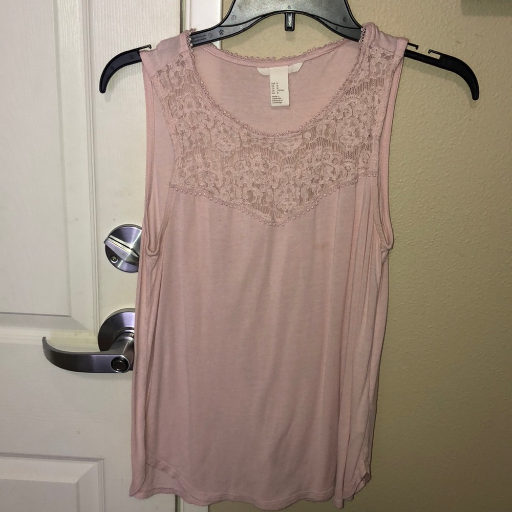 Lacy work tank top